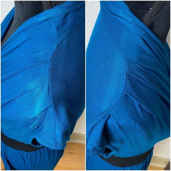 Beautifully Draped Long Turquoise Top - Picture 5 of 8